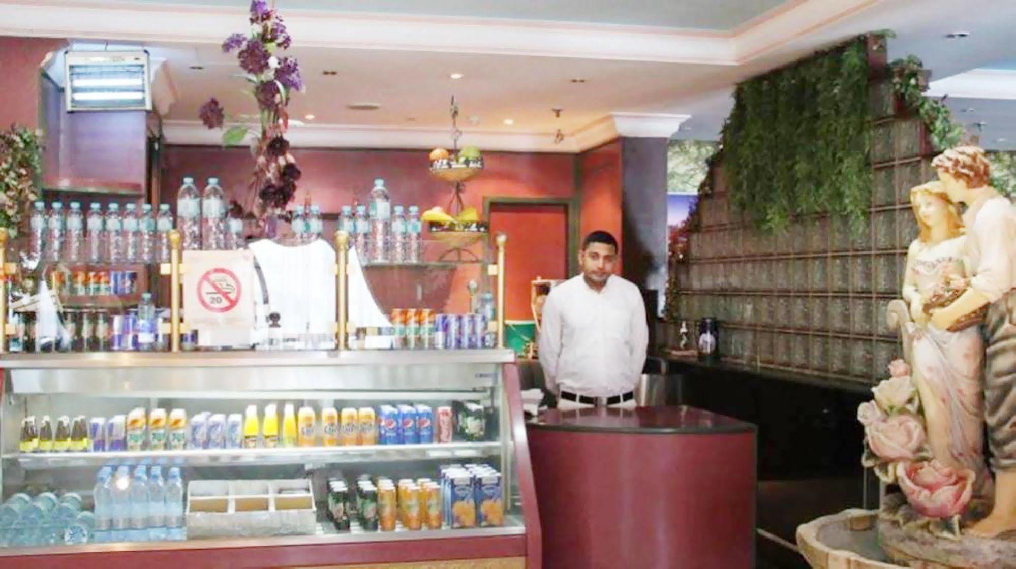 Royal Garden Hotel Dubai Ngoại thất bức ảnh
